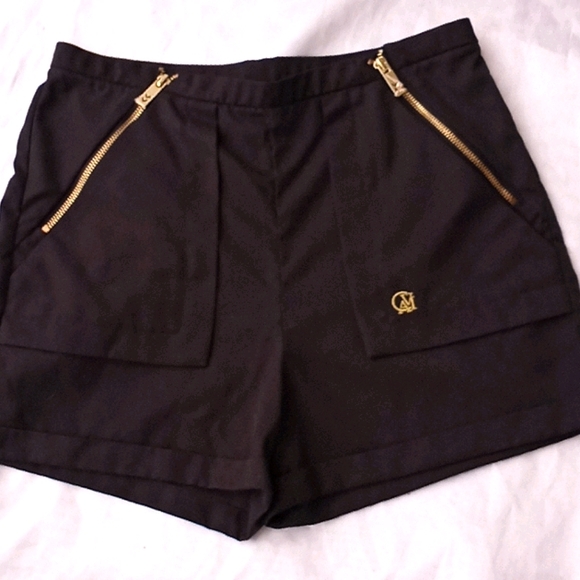 Cavi Hi Waist Shorts - Picture 2 of 6